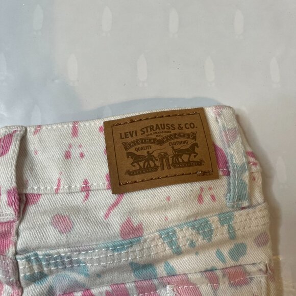 Adorable Levi's Shorts Bundle - Toddler Size 2T - Picture 8 of 13